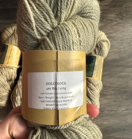 Hollyhock Dyed Yarn Cormo/ Corriedale