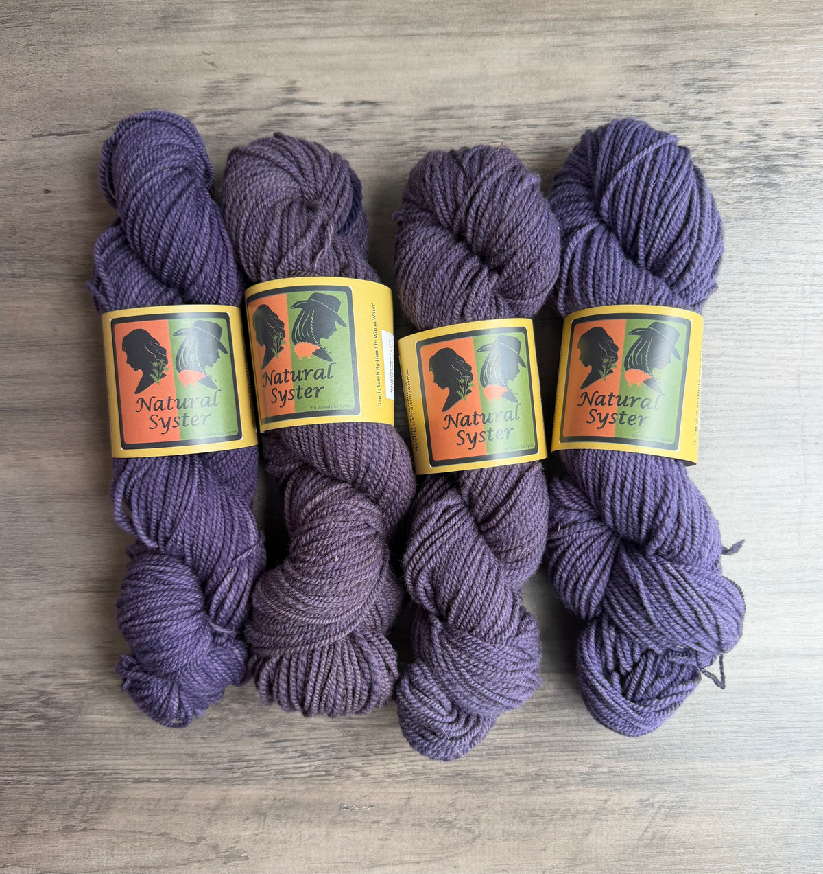 Targhee/Babydoll Logwood  Dark DK