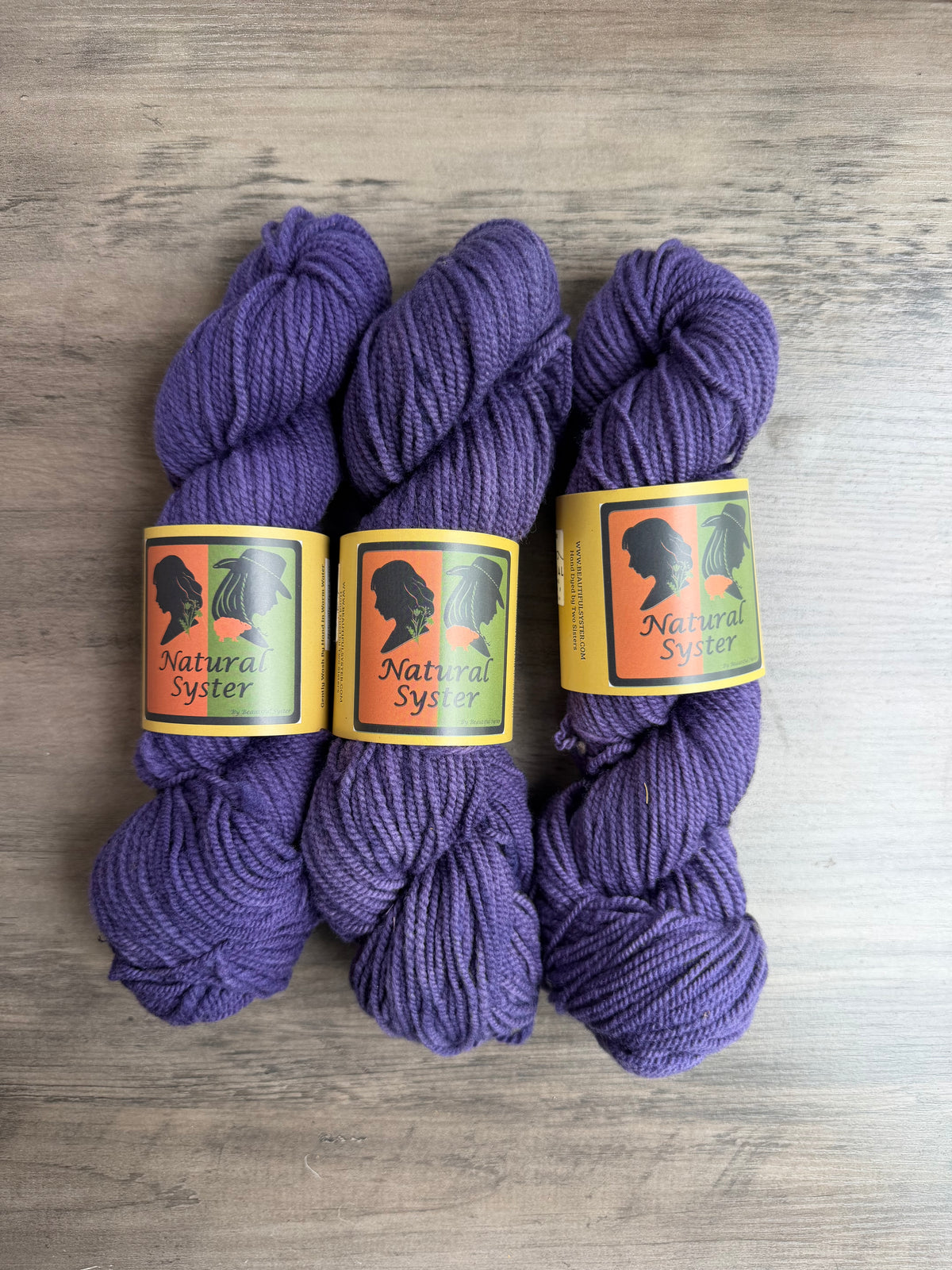 Targhee/Babydoll Logwood Bright DK