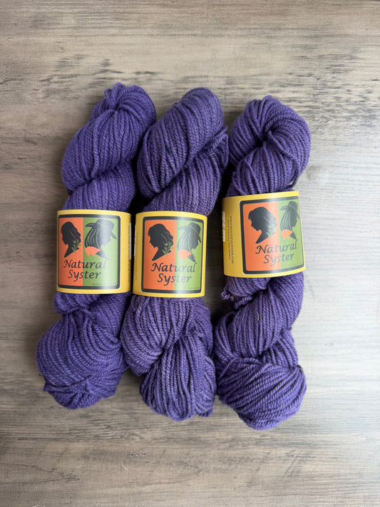 Targhee/Babydoll Logwood Bright DK