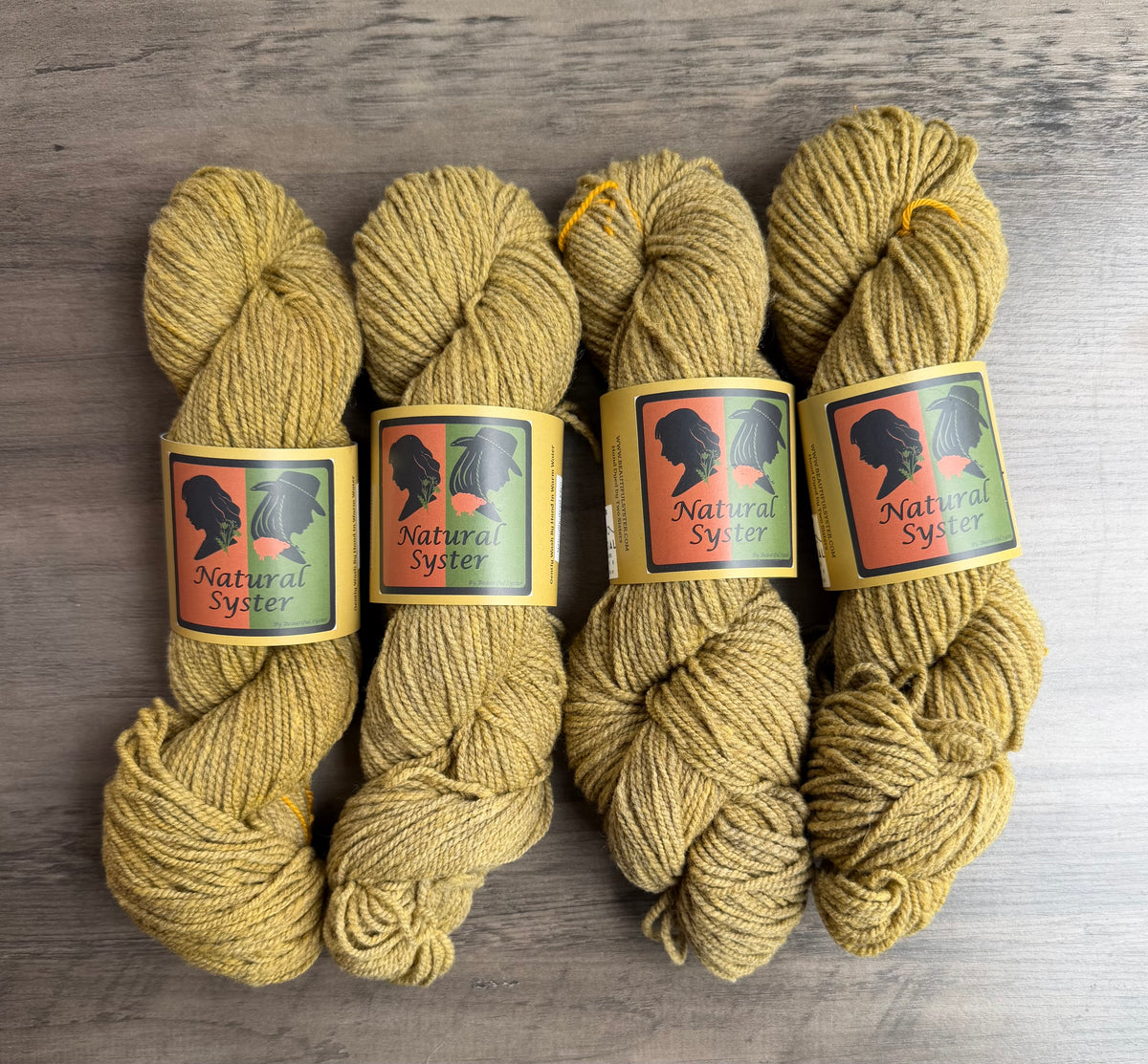 Targhee/Babydoll Marigold/Logwood Light DK